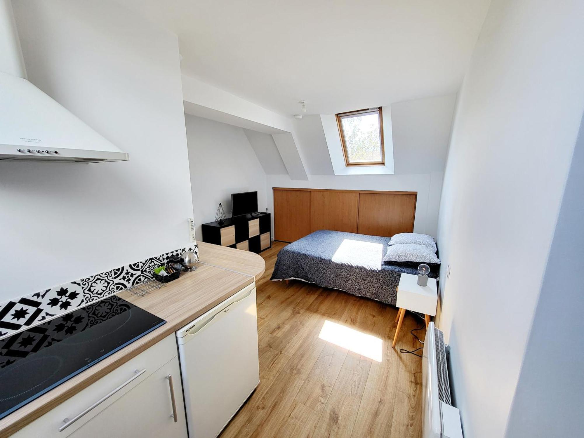 : Avec Cuisine Et Salle D'eau Apartment Chateaubourg (Ille-et-Vilaine)
